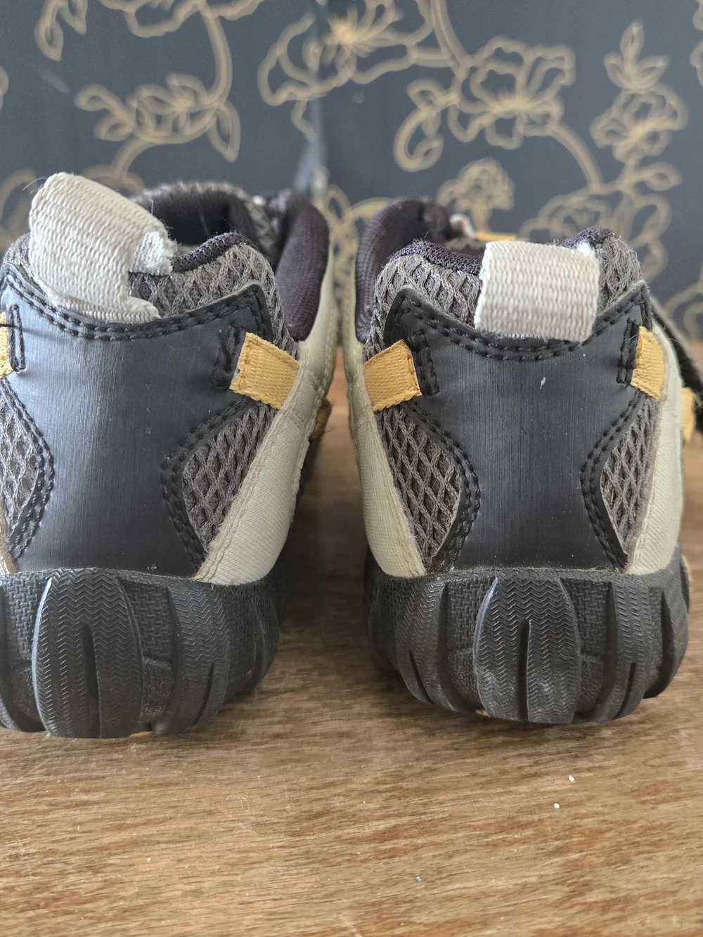 Merrell kids athletic